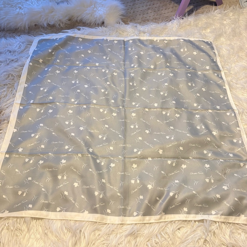 Elisabetta Franchi floral print elegant silky scarf square 35x35 in‼️LAST ONE